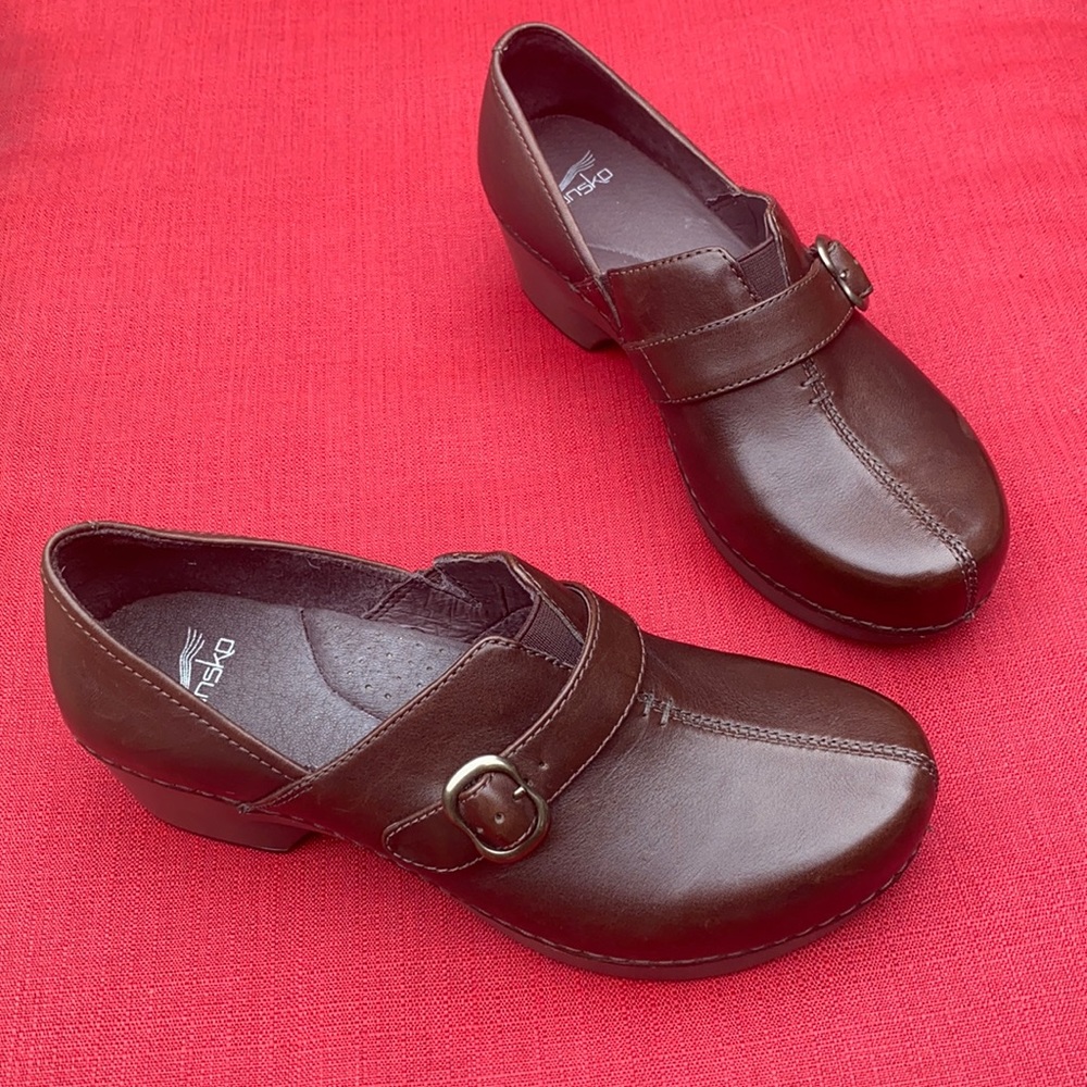 Dansko brown leather size 9.5-10